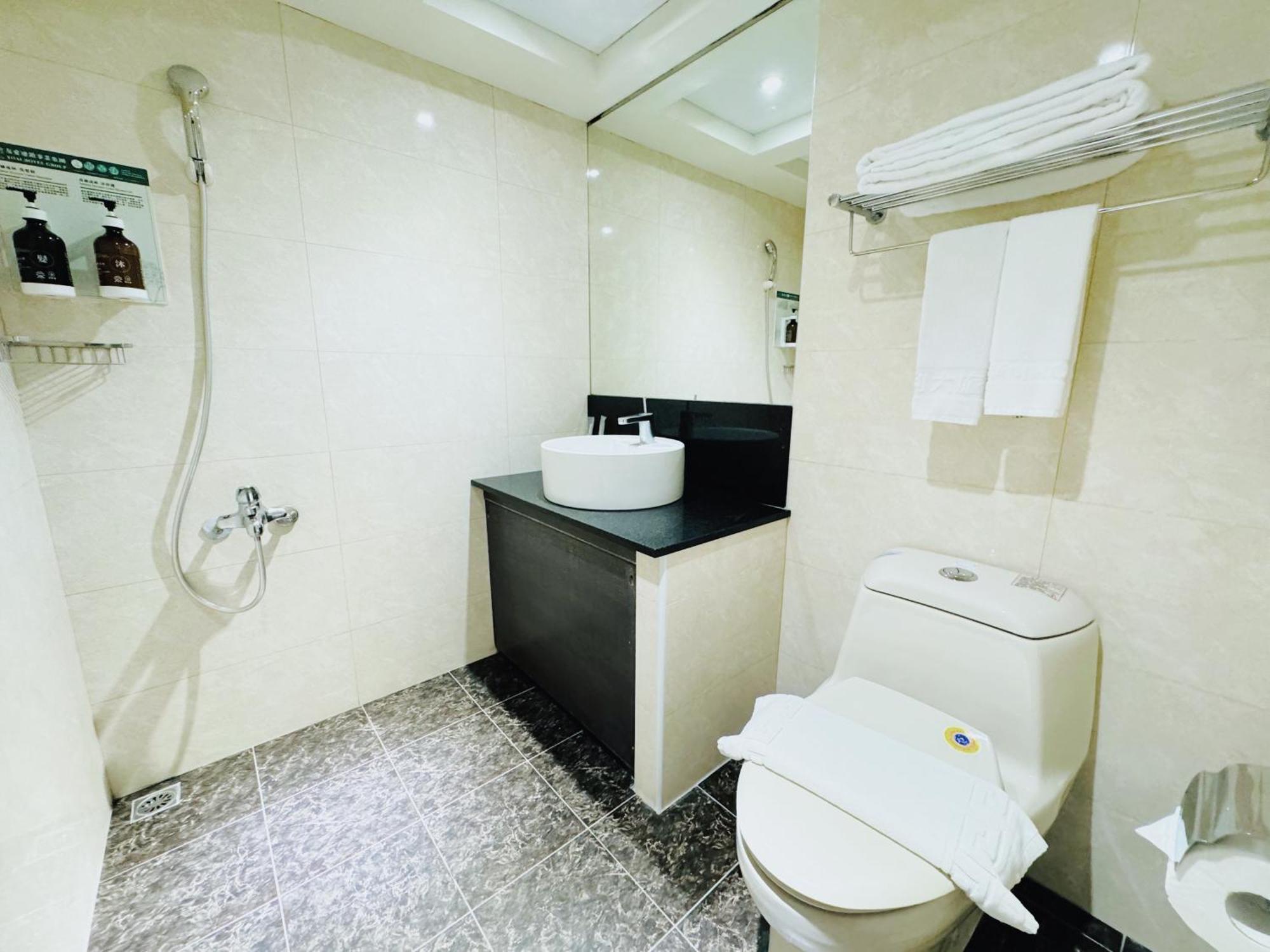 Yuai Fu Hao Hotel Taichung Dış mekan fotoğraf
